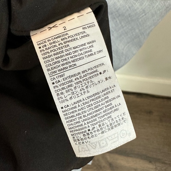 Banana Republic Chambray Sheath Dress 🤍 - Picture 3 of 5